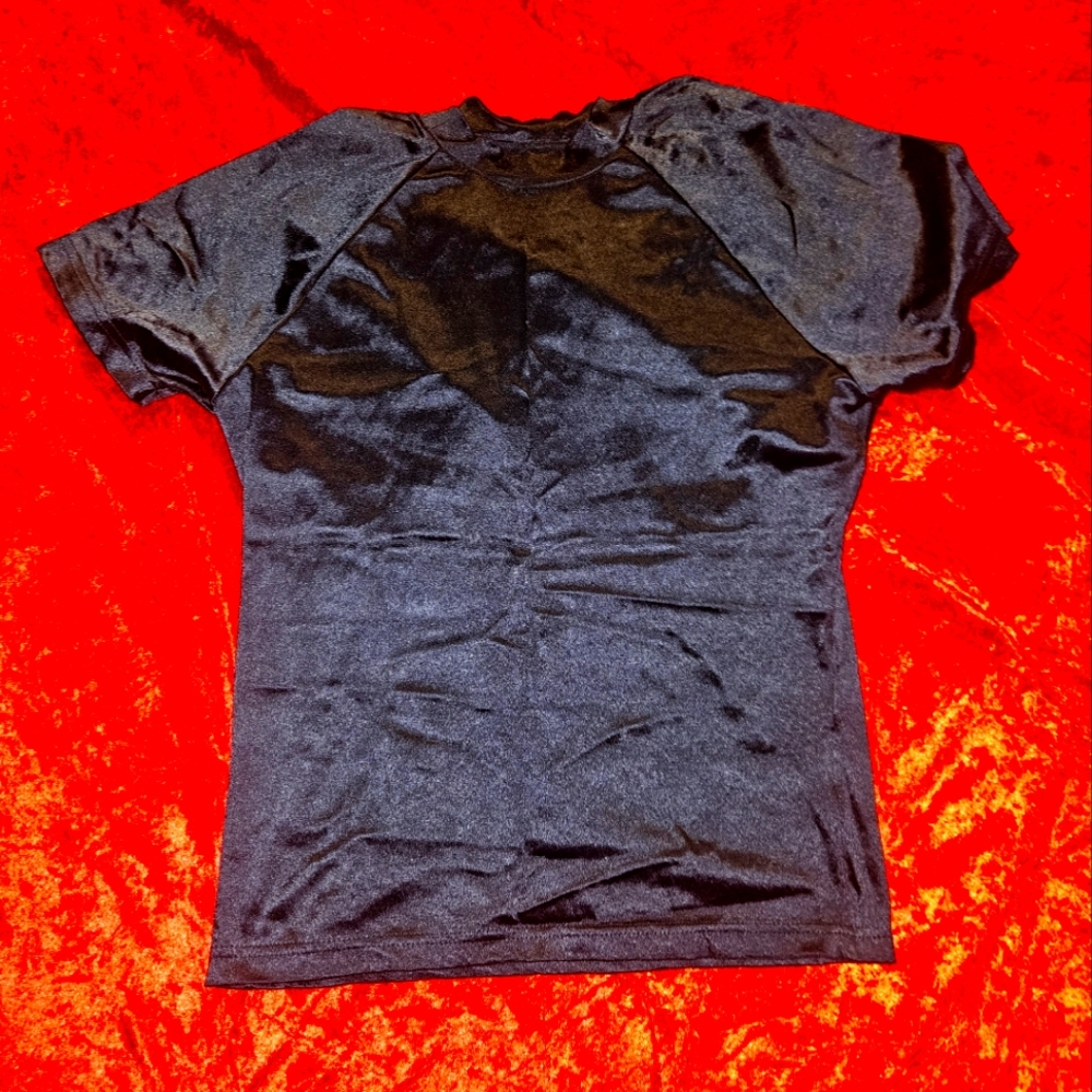 Le chateau spandex t-shirt - size M